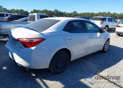 2017 Toyota Corolla Le z USA, uszkodzony, nr VIN 2T1BURHE6HC832705